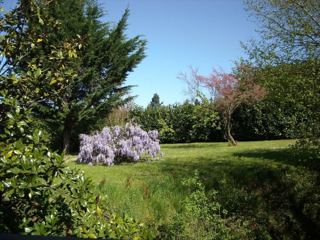 La Tour Des Laudes Bed & Breakfast Breuil-Barret Cameră foto