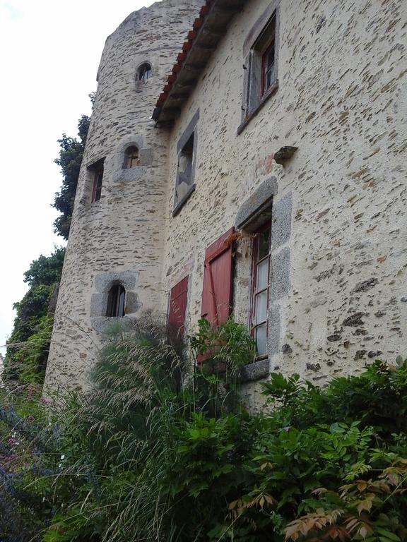 La Tour Des Laudes Bed & Breakfast Breuil-Barret Exterior foto