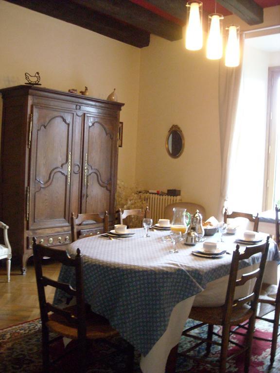 La Tour Des Laudes Bed & Breakfast Breuil-Barret Exterior foto